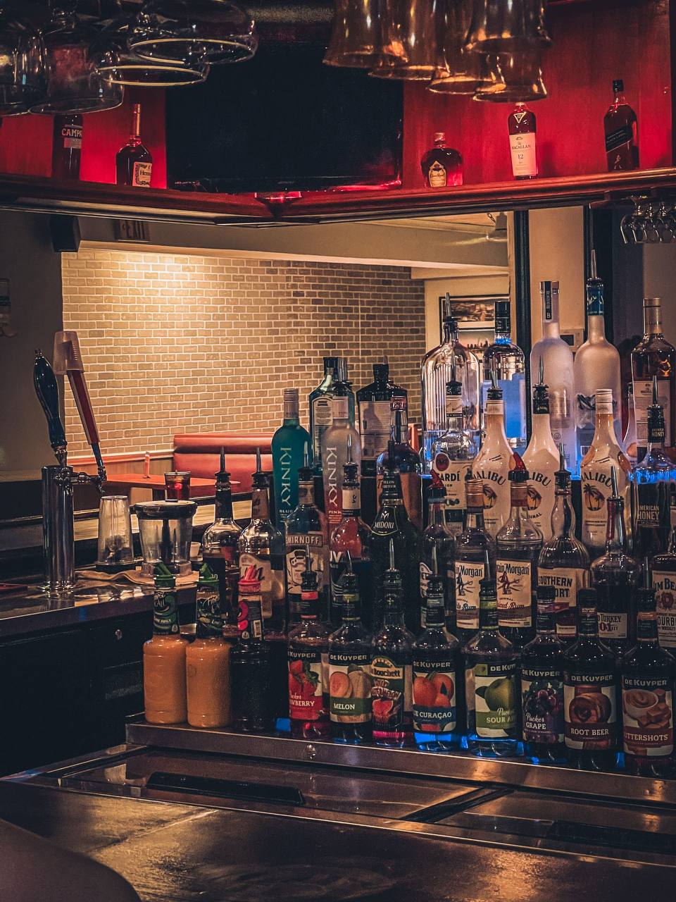 Bar Scene 7
